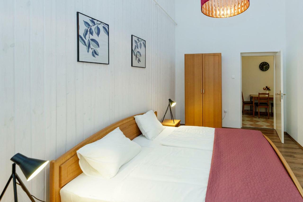 Sophie Apartman エゲル エクステリア 写真